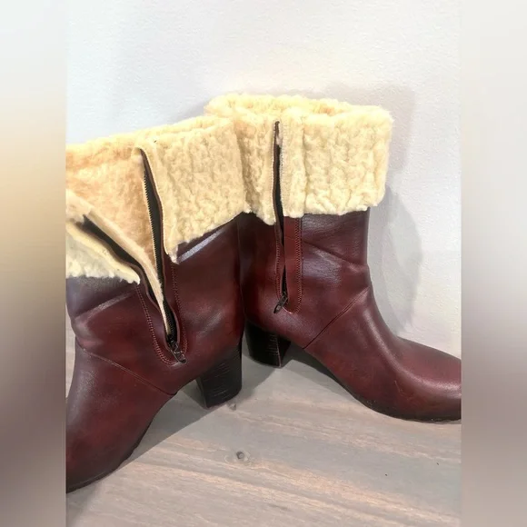 Womens Reddish Brown W Beige Fuzzy Faux Fur Heeled Booties Boots Size 8 - Picture 11 of 16